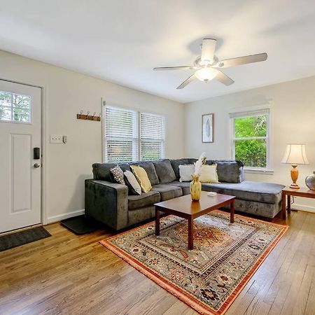 Cozy 3 Bedroom Cottage With Huge Fenced-In Yard Raleigh Extérieur photo